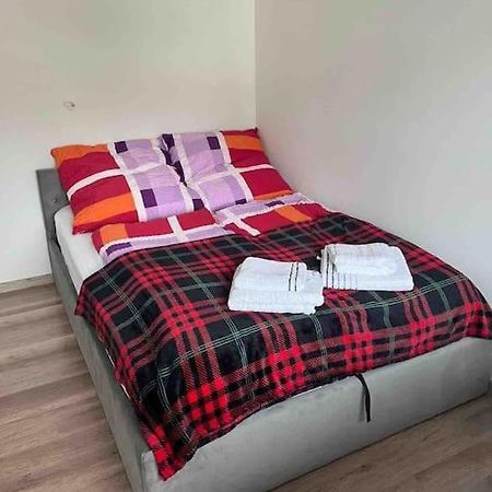 Ferienwohnung Outletcity Metzingen Metzingen  Dış mekan fotoğraf