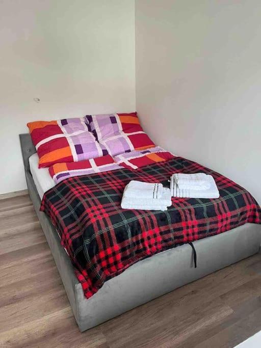 Ferienwohnung Outletcity Metzingen Metzingen  Dış mekan fotoğraf