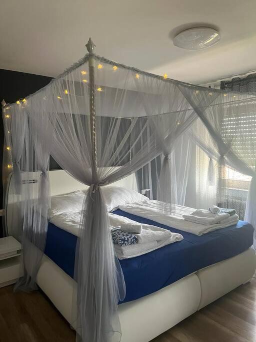 Ferienwohnung Outletcity Metzingen Metzingen  Dış mekan fotoğraf